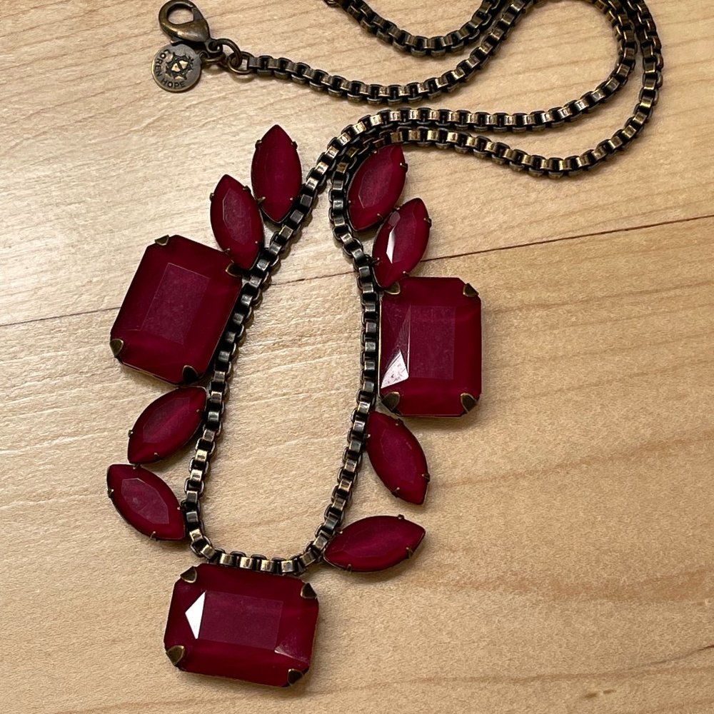 Loren Hope Blythe Necklace - Merlot